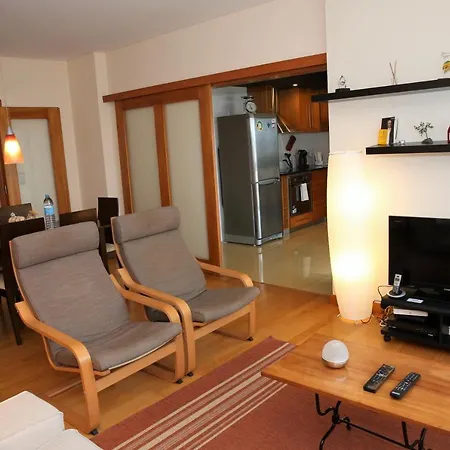 Oceanus Apartment *